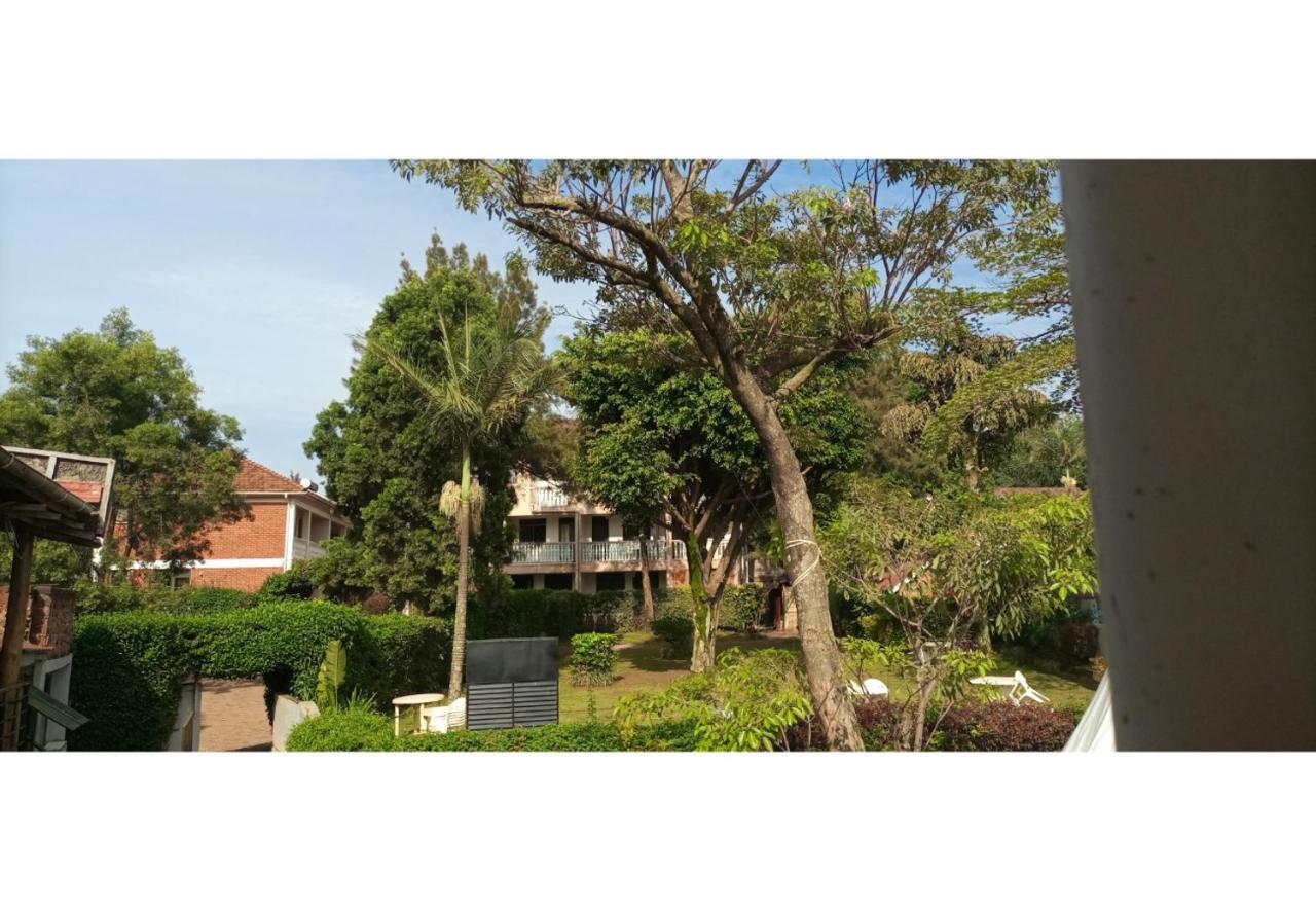 קמפאלה Royal Lake View Gardens מראה חיצוני תמונה